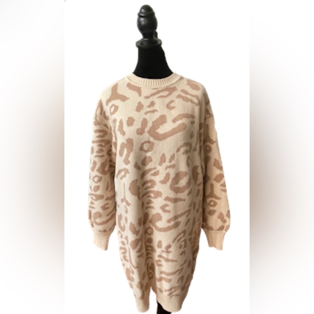 Yibock: Cream and Tan Leopard Print Sweater Dress